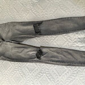 Refuge Gray Distressed Skinny Jeans